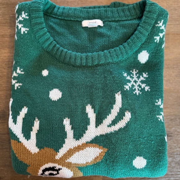 🦌 Festive Ardene Reindeer Christmas Sweater - Size M 🎄 - Picture 2 of 4